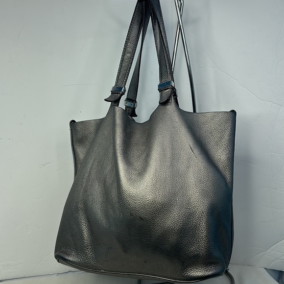 Michael Kors Colgate Large Reversible Tote/Shoulder Bag - Picture 3 of 10